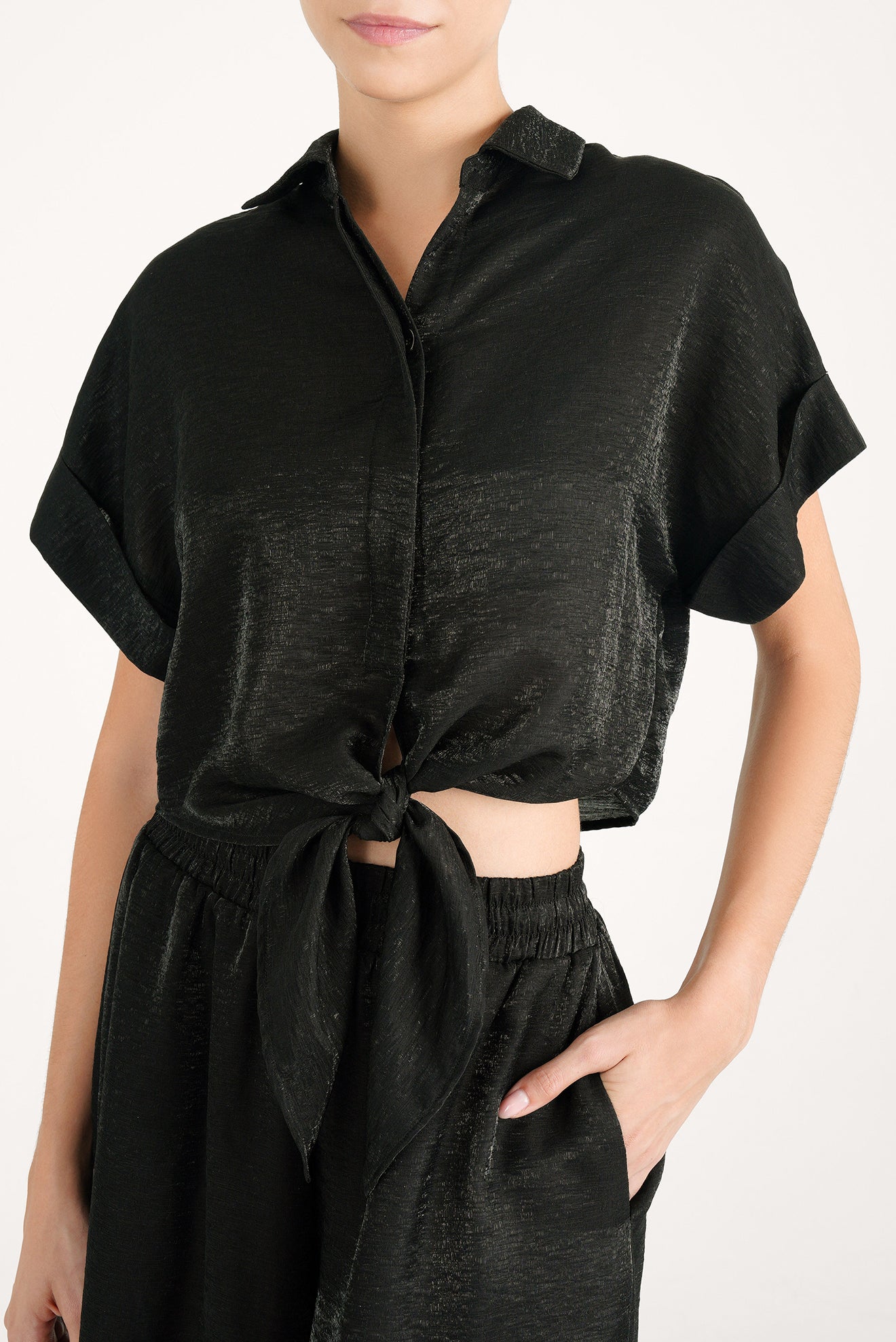 Camisa Crop Ilhabella Shine Negro - Image 3