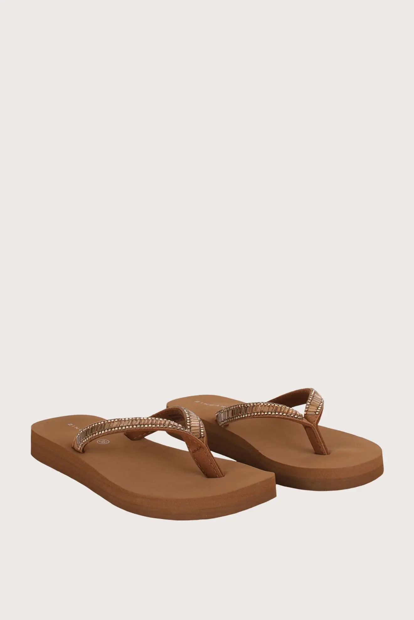 SANDALIAS BAJAS CARLOTA MARRÓN
